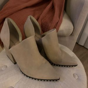 Gianni Bini healed bootie